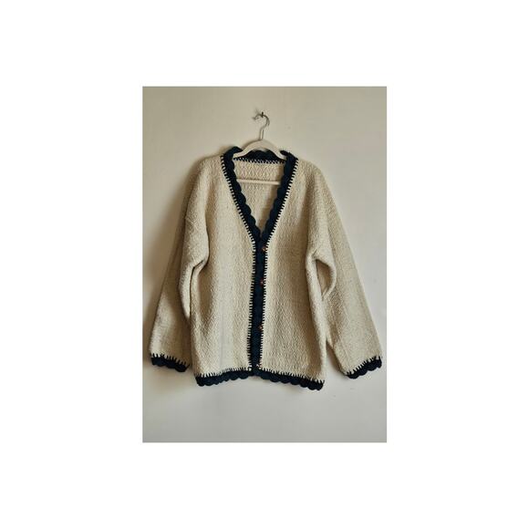 Vintage 100% Wool Sweater Made in Ecuador, Ivory W/Black & Green Trim, Sz L - Picture 1 of 6